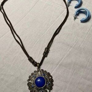 Vintage Necklace Western Crystals Art Deco Blue Pendant Glass Bead 23 Inches